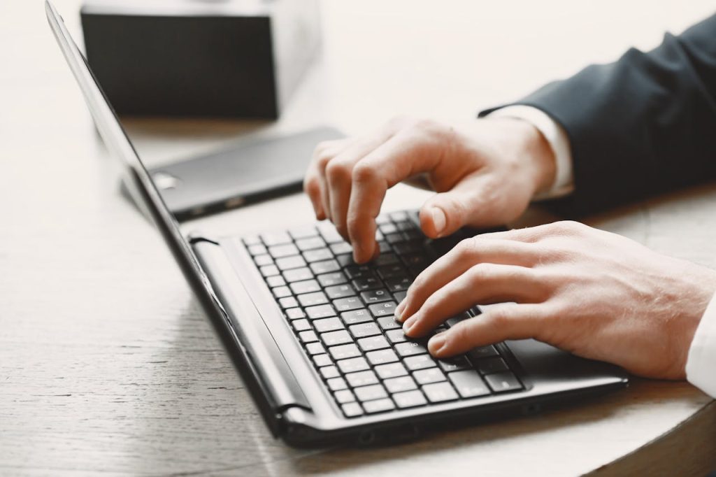 Les avantages de l'externalisation de la paie pour les entreprises multisites