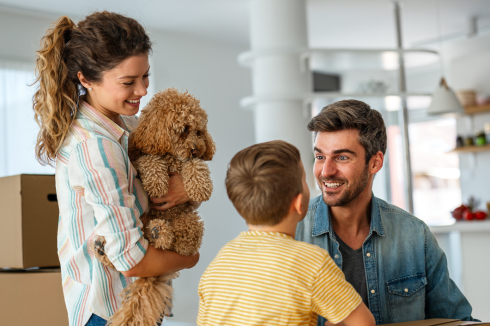 Faut-il avoir un CDI pour faire construire une maison ?