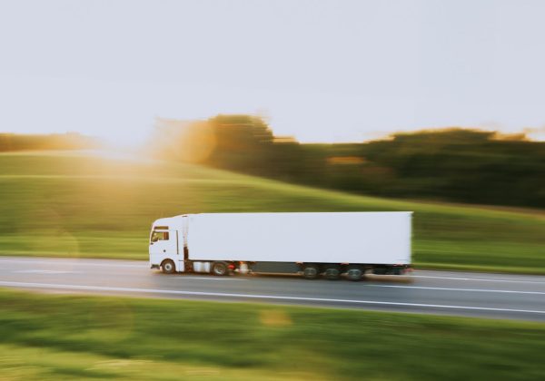 Les équipements indispensables pour entretenir une flotte de poids lourds
